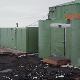 Hydroponics Unit, Exterior