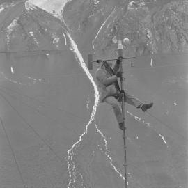 Alan Buckland up mast at Vanda Station