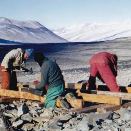 '67 Floor Prep Vanda Station