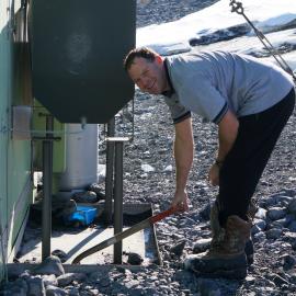 Repairs on the Cape Bird at the beginning of the season