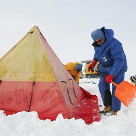 Antarctic Field Training: polar tent 