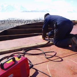 K510 Cape Hallett Station fuel tank removal