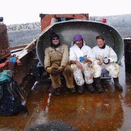 K510 Cape Hallett Station fuel tank removal