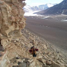 John on teh Outcrops above Vashka Lake