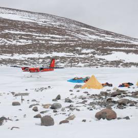 Twin Otter delivers the second half of the event parties