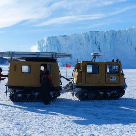 Field Support on the ice and setting up field camps