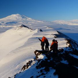 Field Support on the ice and setting up field camps