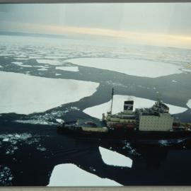 Kapitan Khlebnikov off Cape Hallett 