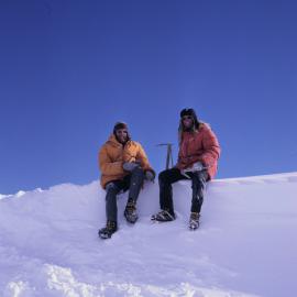 Survival Instructions in Icefall 