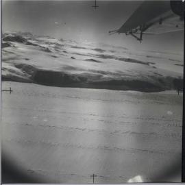 Recc. Flight Skelton - Mulock region for TAE 57-58 (Antarctic flight, tin 6 nos 488-574)