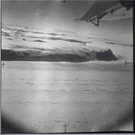 Recc. Flight Skelton - Mulock region for TAE 57-58 (Antarctic flight, tin 6 nos 488-574)