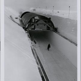 South Pole Base construction 
