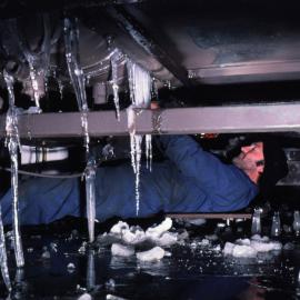 Base Mechanic under compessor 