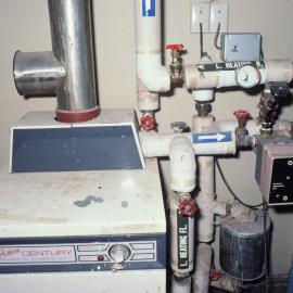 Q Hut boiler and manifold