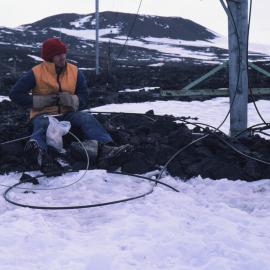 Scott Base cable maintenance