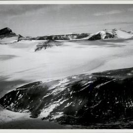 VUWAE Panorama Photos of the Dry Valley Regions - A Series