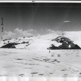 NZ Geological Survey and Antarctic Expedition 1957-58 - Crater Cirque XIV