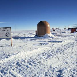 Pole Station