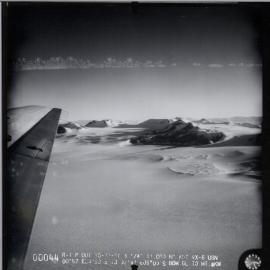 Aerial Recce Flight VX-6 US Navy,Mt Markham Nov 1962