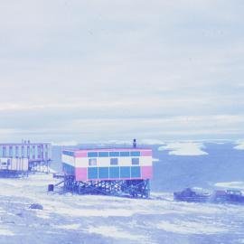 Molodyozhnaya Station