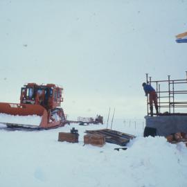 Raising main access hatch of SANAE base during annual station changeover