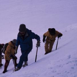 Cramponing on survival training