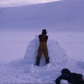 Peter Brailsford and Igloo at Survival Training