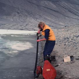 Pumping water, Vanda Station