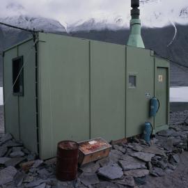 Temporary staff sleeping accommodation Vanda "Asgard Hut"
