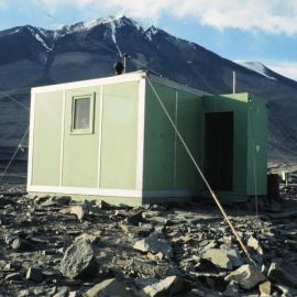Sleeping hut, Vanda