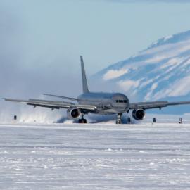 Landing of Boeing 757