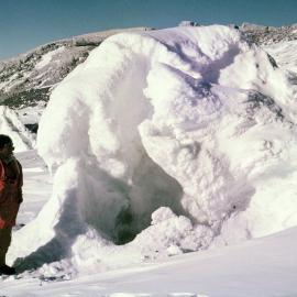 Ice hummock over fumarole