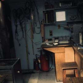 West end of Lab, Vanda
