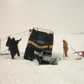 Reovering Hagglunds from crevasse