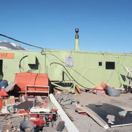 Vanda Station Mess building