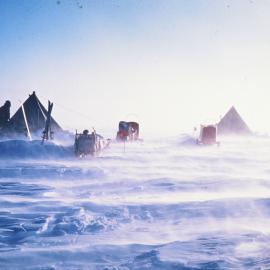 Drift snow and field camp on Polar Plateau