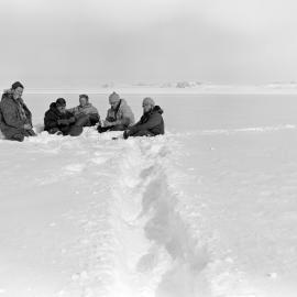 Heine_114-On-the-Ground_007