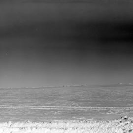 Heine_114-On-the-Ground_014