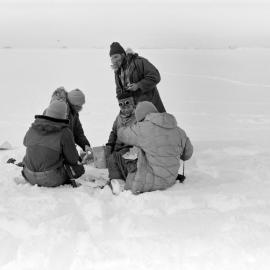 Heine_114-On-the-Ground_036