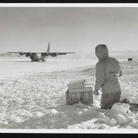 Ice-Runway-Prints_007