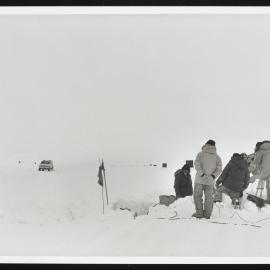 Ice-Runway-Prints_010