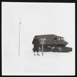 Prints-McMurdo-Ice-Shelf-Work_004