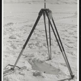 Prints-McMurdo-Ice-Shelf-Work_008