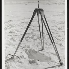Prints-McMurdo-Ice-Shelf-Work_009