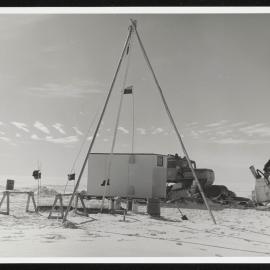 Prints-McMurdo-Ice-Shelf-Work_012