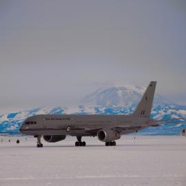 NZDF Boeing 757-2K