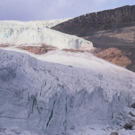 Glacier in west end of Pearse Valley 