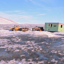 Kiwi cargo climbs the Piedmont Glacier