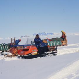On Skelton Glacier between Portal Rock and Mount Crean