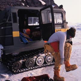 NZ Diver getting changed 